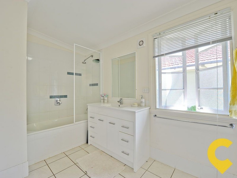 93 Royal Parade, Ashgrove QLD 4060