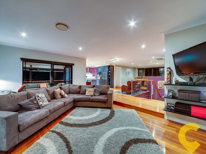 26 Larwood Place, Ferny Hills QLD 4055