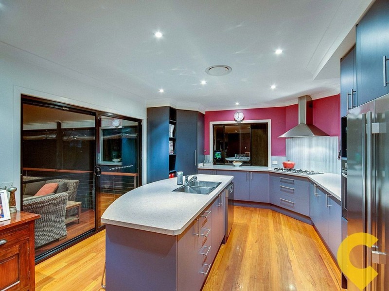 26 Larwood Place, Ferny Hills QLD 4055