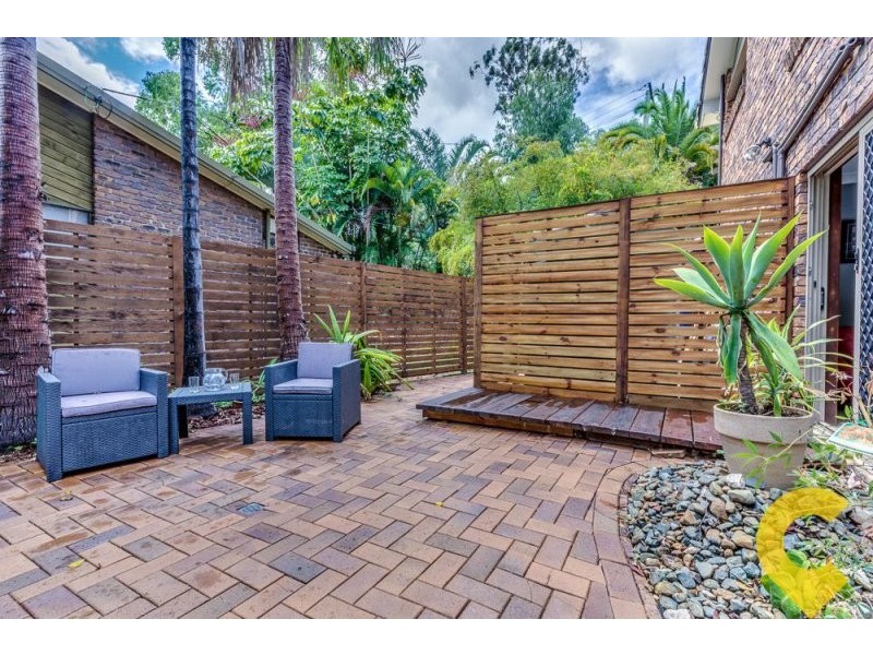 273 Springwood Road, Springwood QLD 4127
