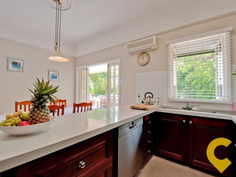 69 Kinnaird Street, Ashgrove QLD 4060