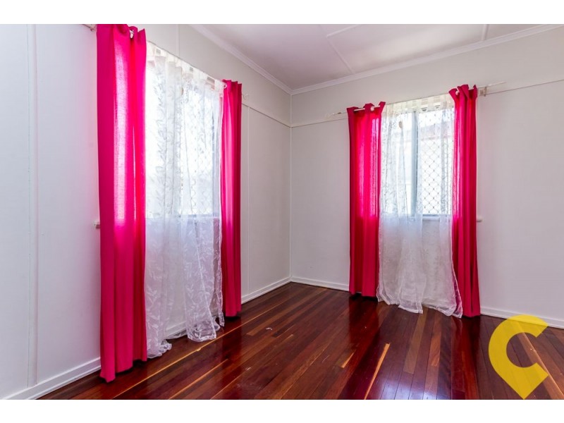 32 Grenadier Circle, Ebbw Vale QLD 4304