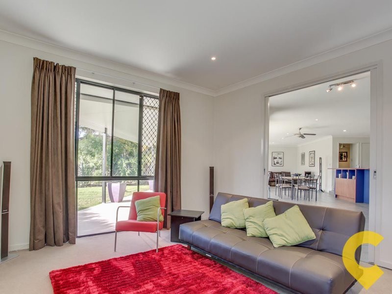 25 Montclare Court, Cashmere QLD 4500