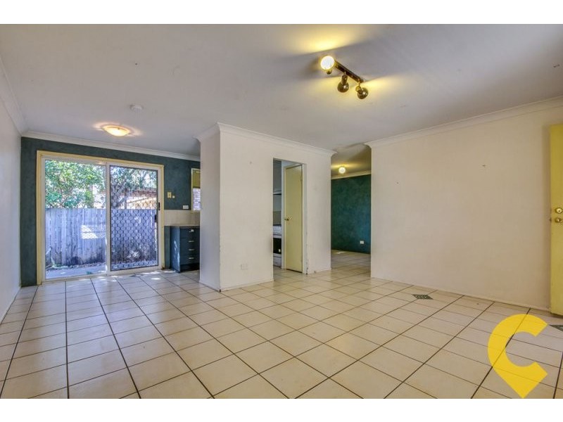 52 Dennis Road, Springwood QLD 4127
