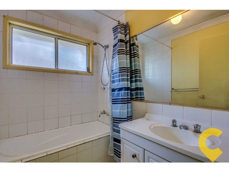 52 Dennis Road, Springwood QLD 4127