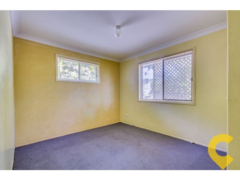 52 Dennis Road, Springwood QLD 4127