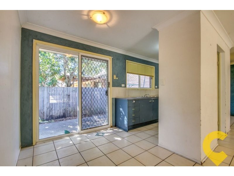 52 Dennis Road, Springwood QLD 4127