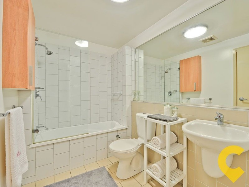 1/495 Rode Road, Chermside QLD 4032