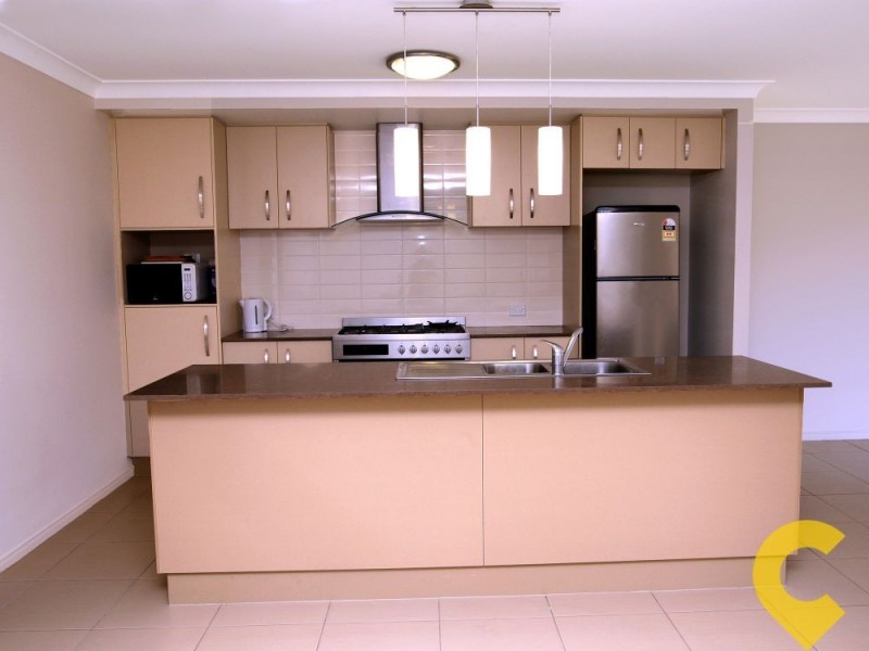 18 Fleet Cct, Bray Park QLD 4500