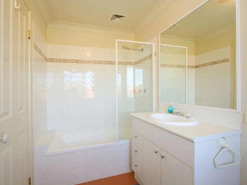 17/235 Albany Creek Road, Bridgeman Downs QLD 4035