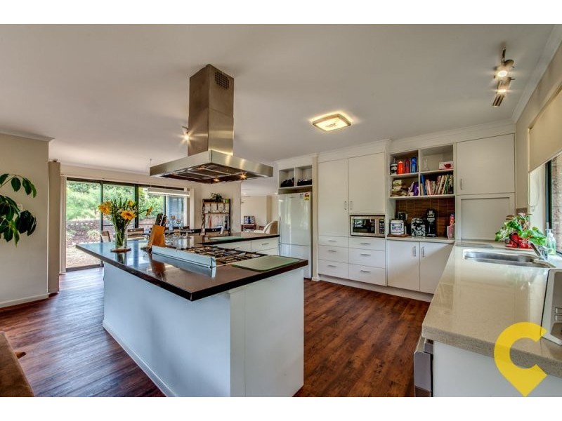 25 Pole Crescent, New Beith QLD 4124