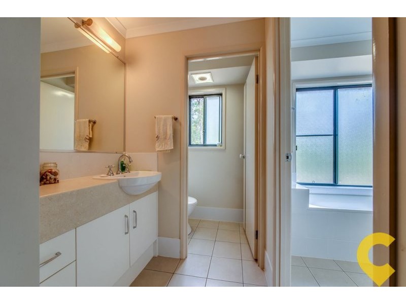 25 Pole Crescent, New Beith QLD 4124