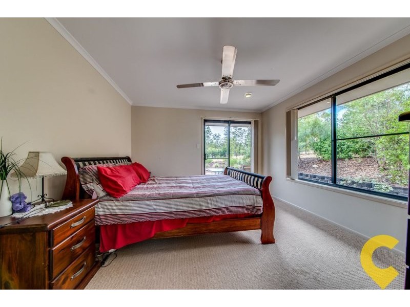 25 Pole Crescent, New Beith QLD 4124