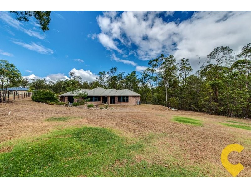 25 Pole Crescent, New Beith QLD 4124