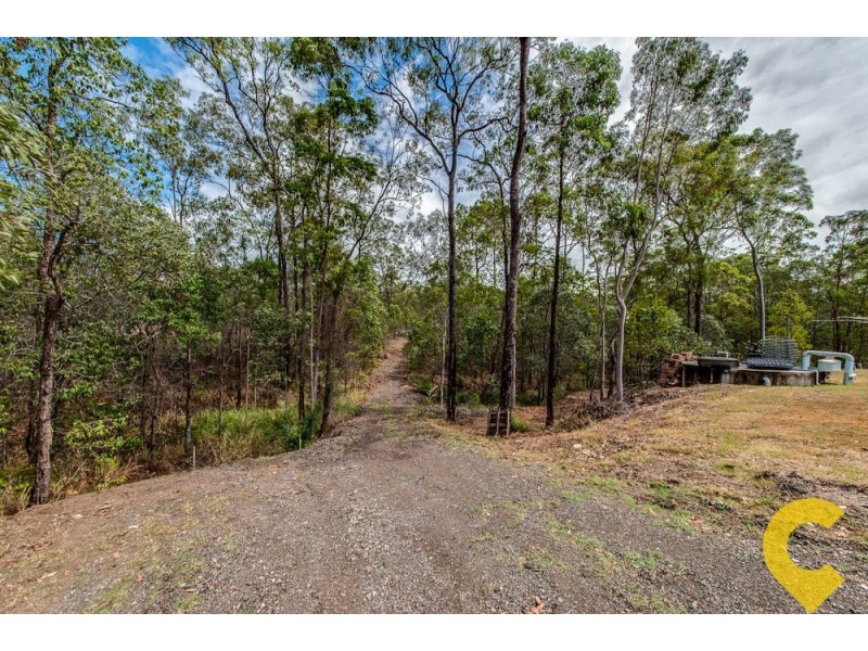 25 Pole Crescent, New Beith QLD 4124