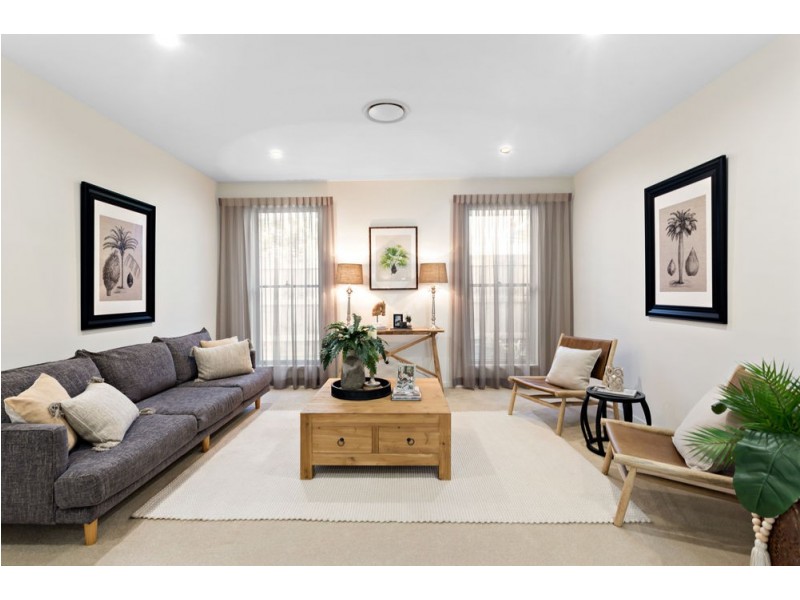 8 Alleena Street, Chermside QLD 4032