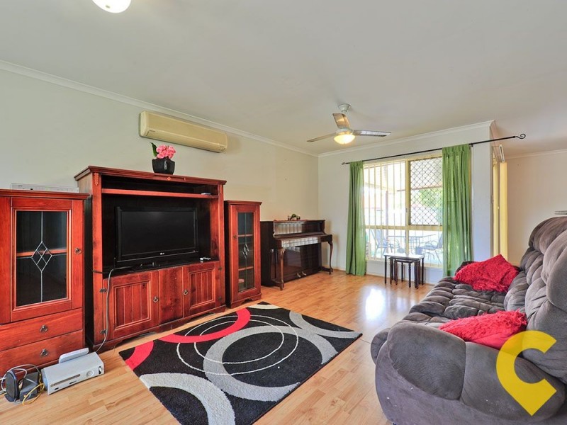 135 Cambridge Crescent, Fitzgibbon QLD 4018