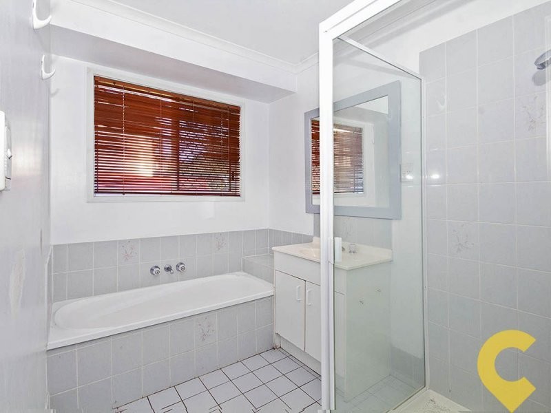 36 Yathong Court, Arana Hills QLD 4054