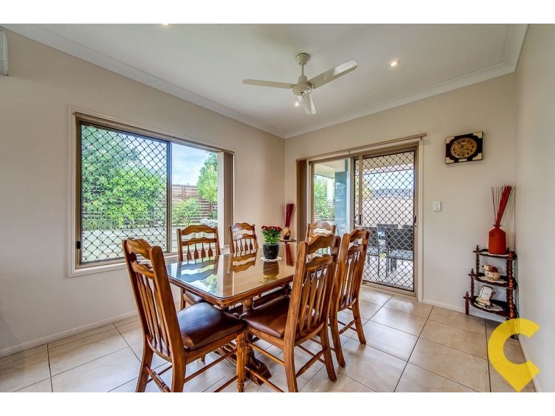 2 Hilltop Tce, Springfield Lakes QLD 4300