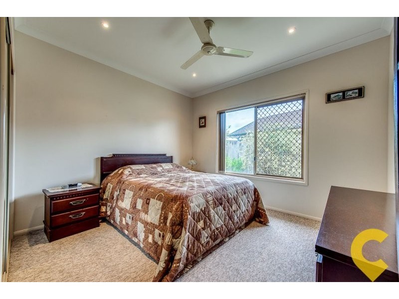 2 Hilltop Tce, Springfield Lakes QLD 4300