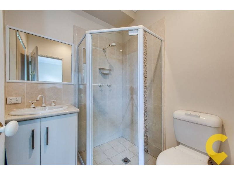 2 Hilltop Tce, Springfield Lakes QLD 4300