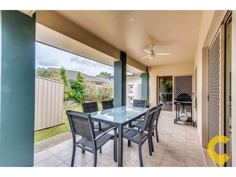 2 Hilltop Tce, Springfield Lakes QLD 4300