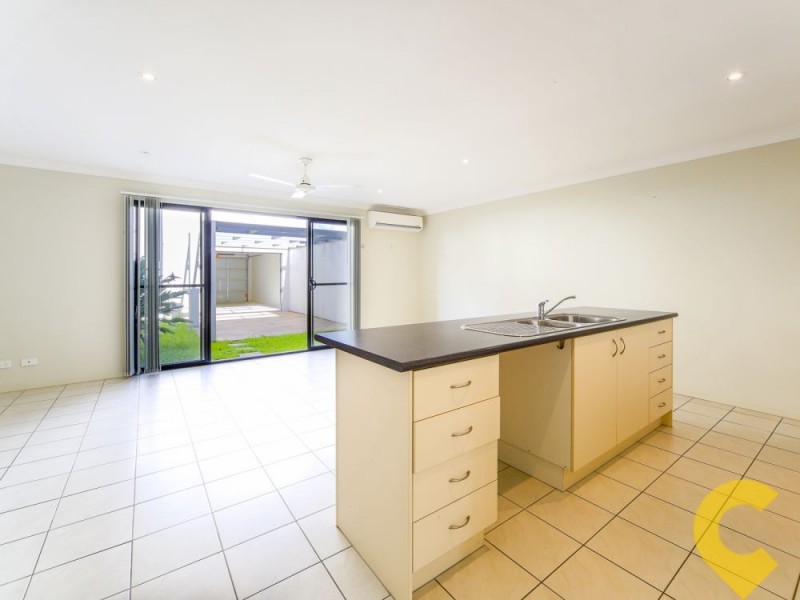 2/23 Park Esplanade, Coomera QLD 4209