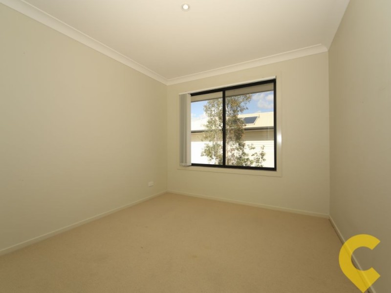 2/23 Park Esplanade, Coomera QLD 4209