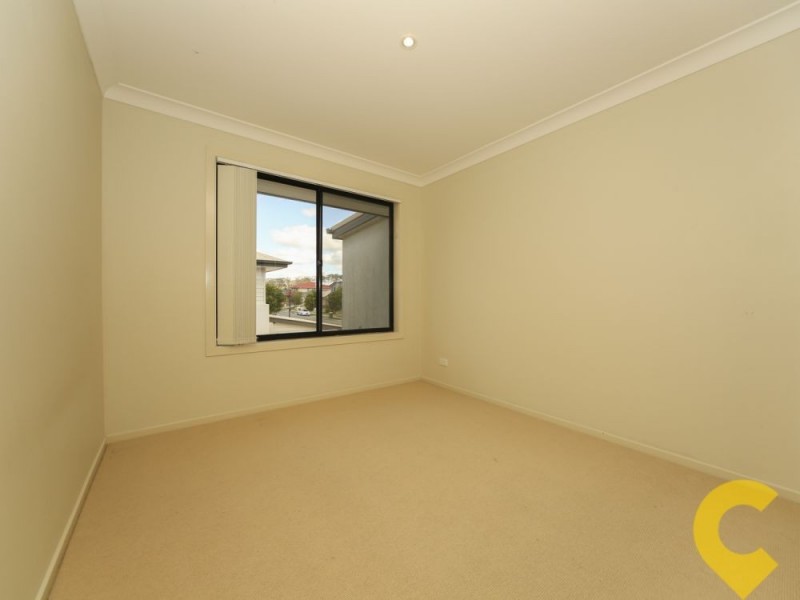 2/23 Park Esplanade, Coomera QLD 4209