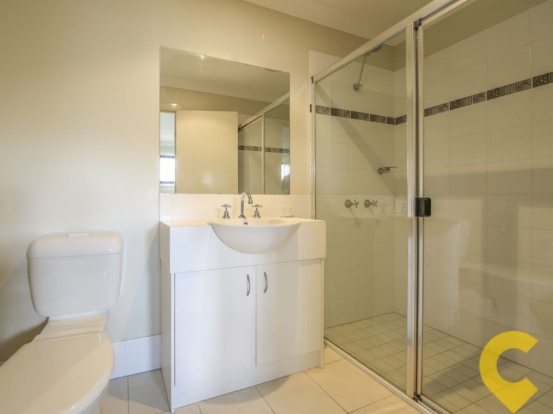 2/23 Park Esplanade, Coomera QLD 4209