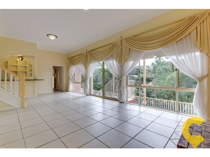 8-10 Roebourne Court, Shailer Park QLD 4128