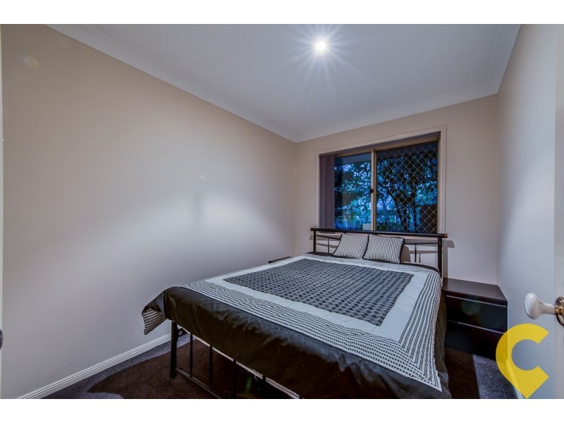 6 Calluna Court, Regents Park QLD 4118