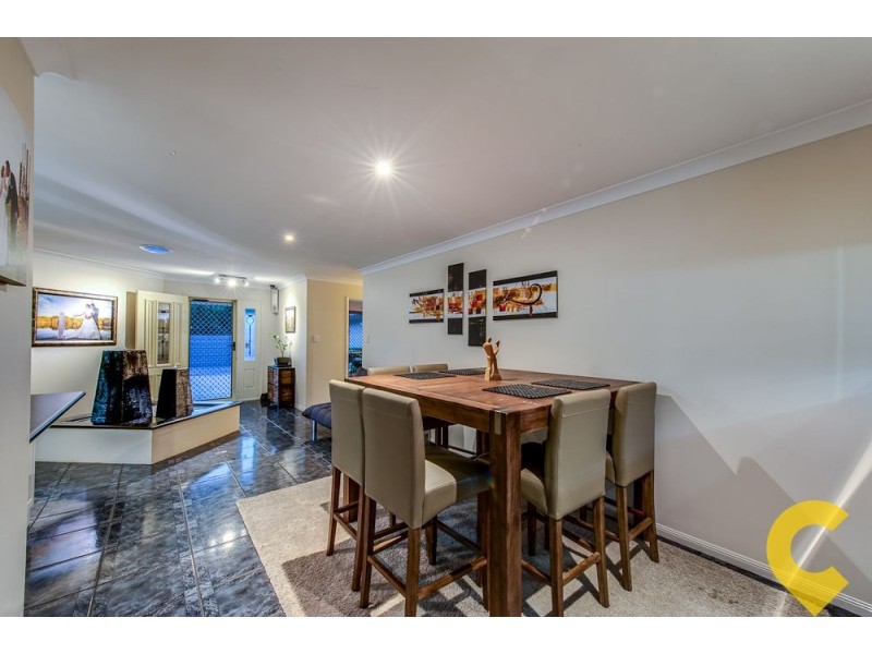 6 Calluna Court, Regents Park QLD 4118