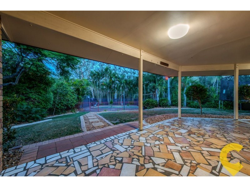 6 Calluna Court, Regents Park QLD 4118