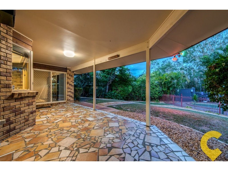 6 Calluna Court, Regents Park QLD 4118