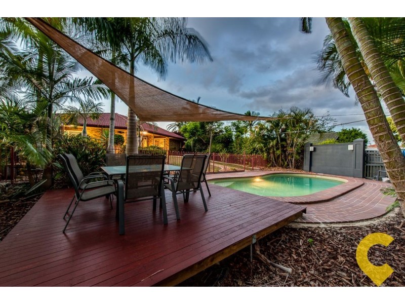 6 Calluna Court, Regents Park QLD 4118