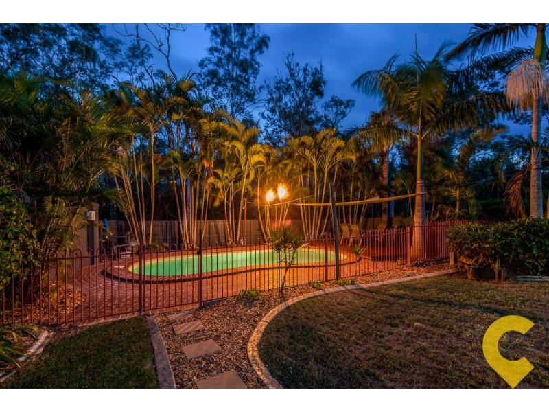 6 Calluna Court, Regents Park QLD 4118
