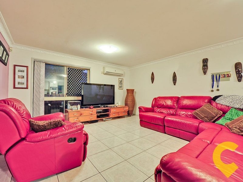 4 Alcheringa Place, Robertson QLD 4109