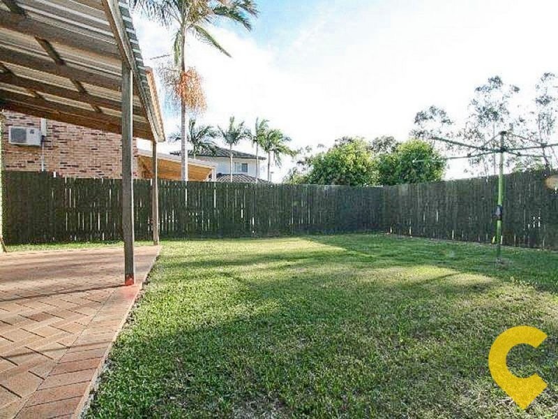 4 Alcheringa Place, Robertson QLD 4109