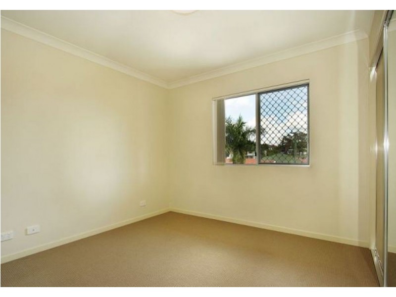 12/2a White Street, Everton Park QLD 4053