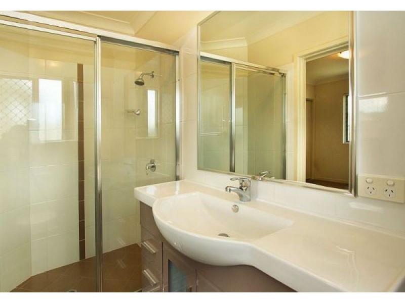 12/2a White Street, Everton Park QLD 4053