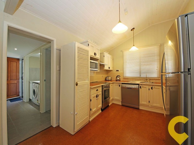 21 Oxford Place, Shorncliffe QLD 4017