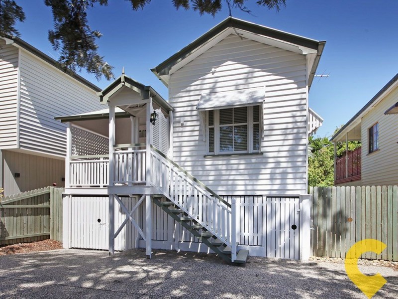 21 Oxford Place, Shorncliffe QLD 4017