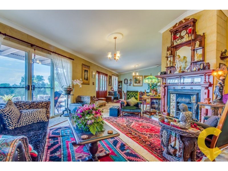 19 Philip Court, Summerholm QLD 4341