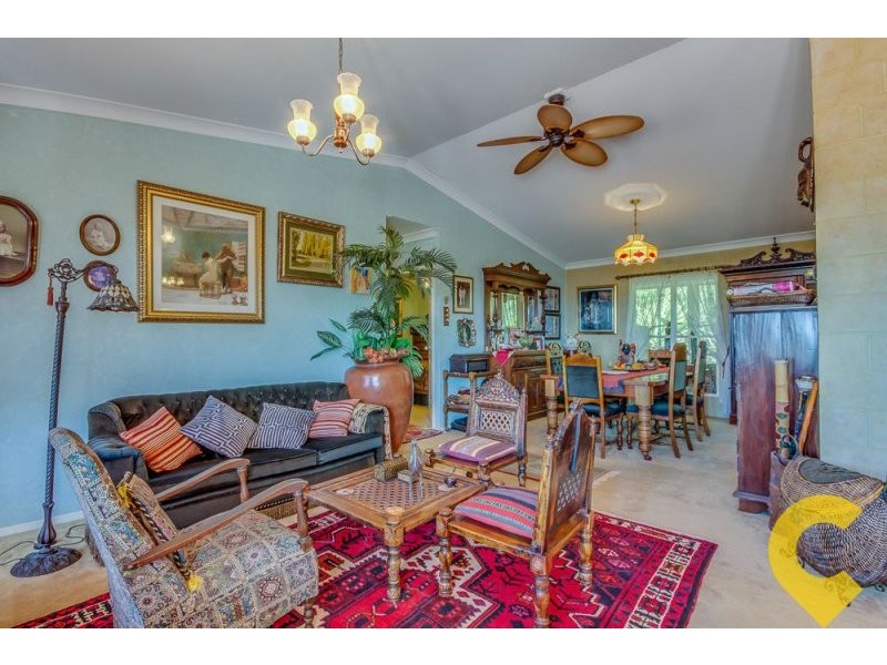 19 Philip Court, Summerholm QLD 4341