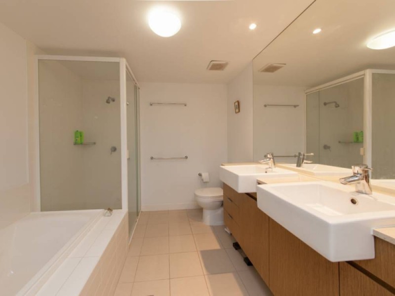 210/20 Egmont Street, Sherwood QLD 4075