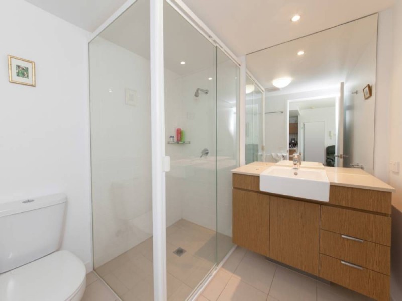 210/20 Egmont Street, Sherwood QLD 4075