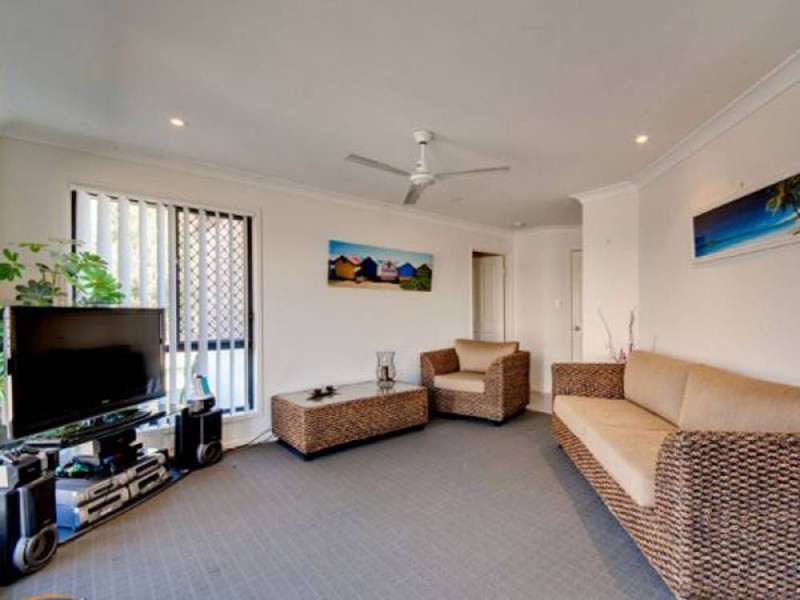 23 Sandstone Blvd, Ningi QLD 4511