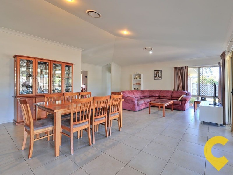 5 Sylvateere Crescent, Wakerley QLD 4154