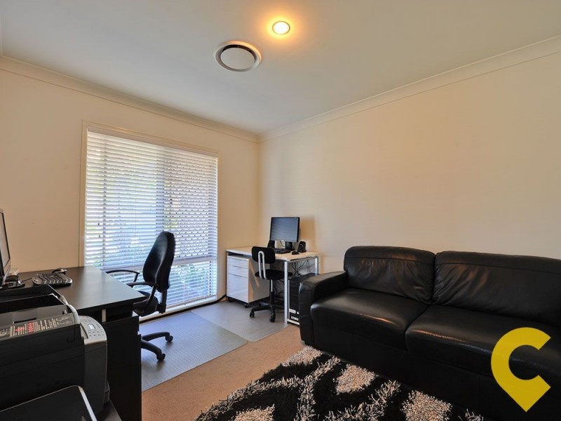 5 Sylvateere Crescent, Wakerley QLD 4154